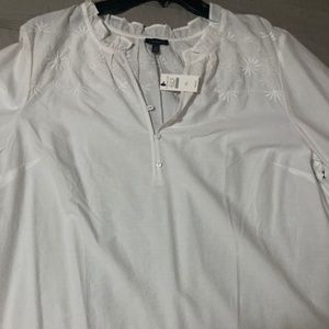 TALBOTS Long sleeved blouse tunic with embroidery